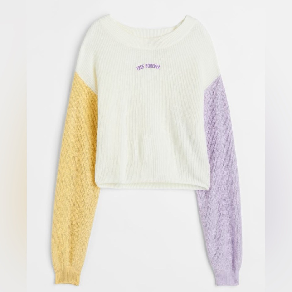H&M Oversized sweater in soft, knit fabric. Like new!